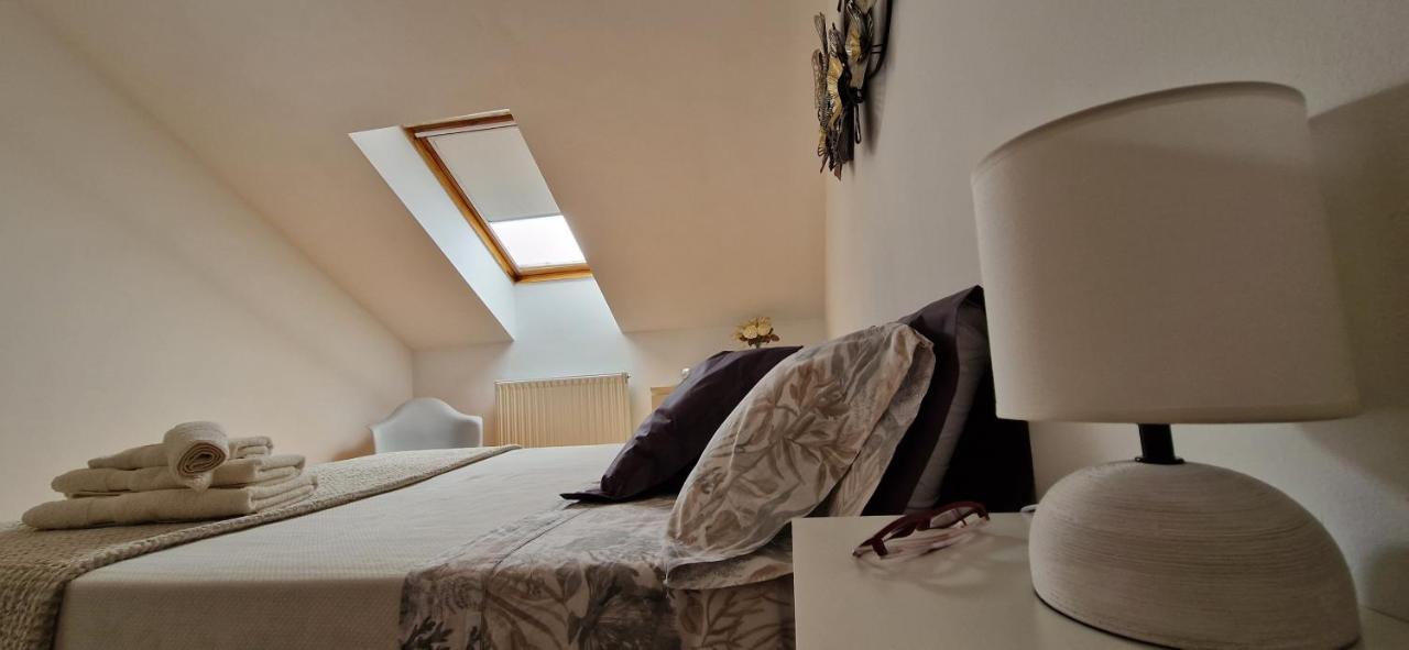 Junto A La Catedral Apartment Burgos